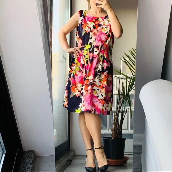 Vince Camuto Floral Gold Zipper Cozy Feel Multicolor  Classy Midi Dress - Picture 5 of 9